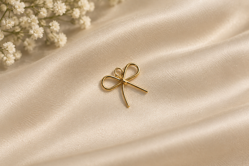 Bow charm